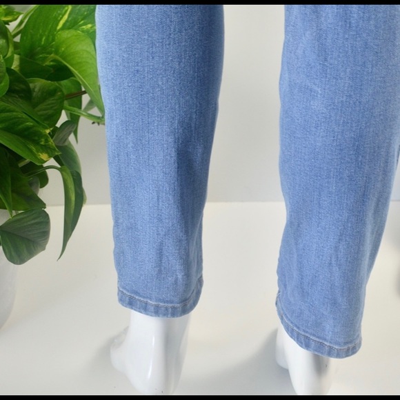 Distressed blue spice jeans - Picture 4 of 6